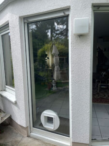 Katzenklappe für Tür Voll Glas Balkon oder Terrasse